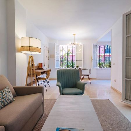 Lirio Suite Apartment - Private Parking Included 塞维利亚 外观 照片