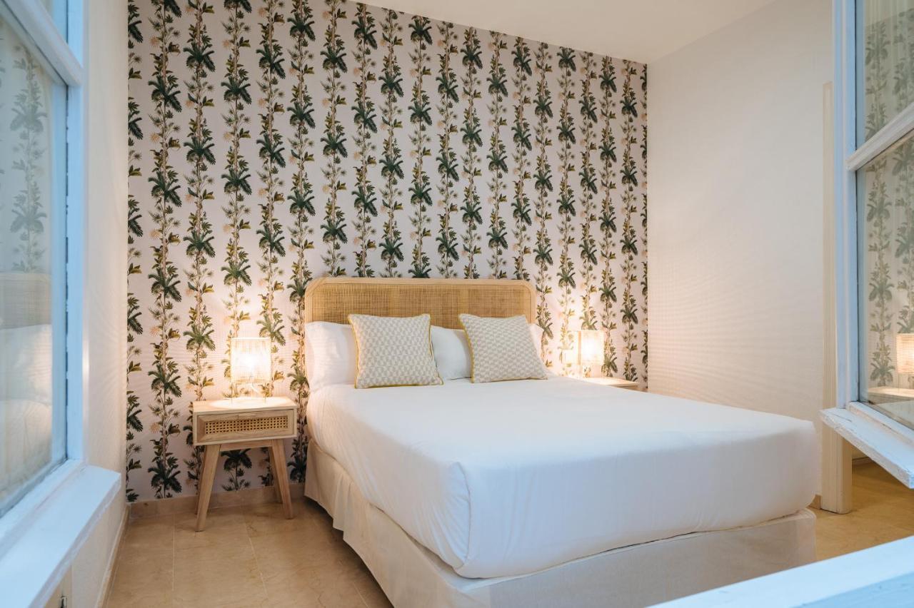 Lirio Suite Apartment - Private Parking Included 塞维利亚 外观 照片