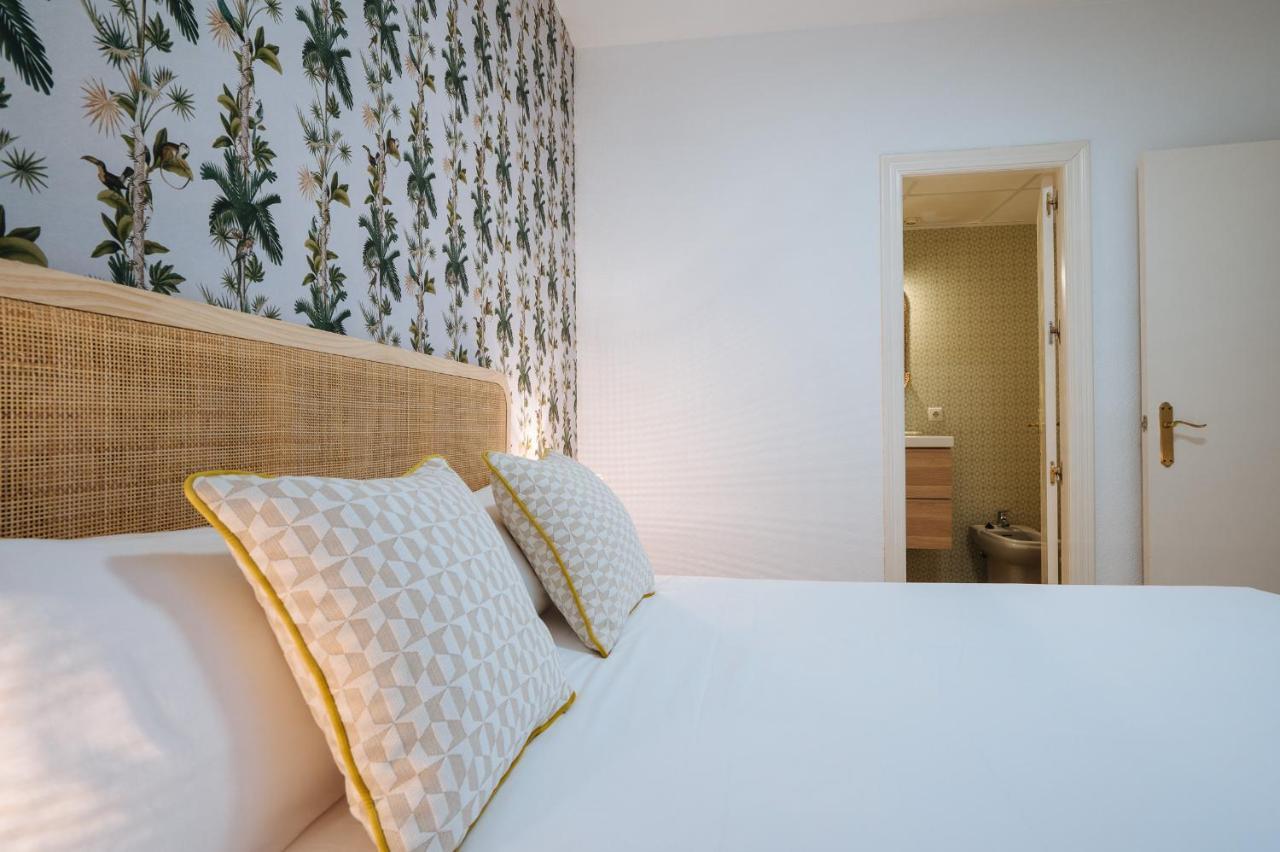 Lirio Suite Apartment - Private Parking Included 塞维利亚 外观 照片
